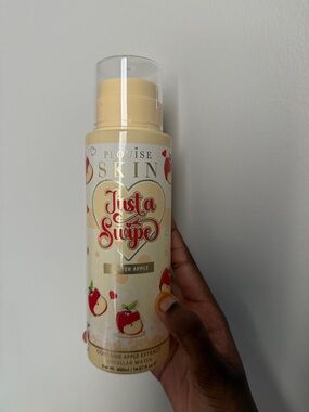 Just a Swipe Winter Apple Toner - Cream